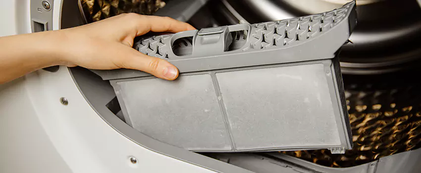 Signs Of A Clogged Dryer Lint Trap in North Babylon, New York